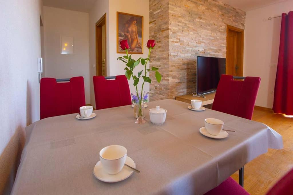 Apartments Vladimir #5 Makarska Ngoại thất bức ảnh